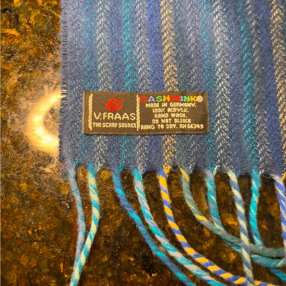 V. FRAAS Cashmink Blue Striped Scarf